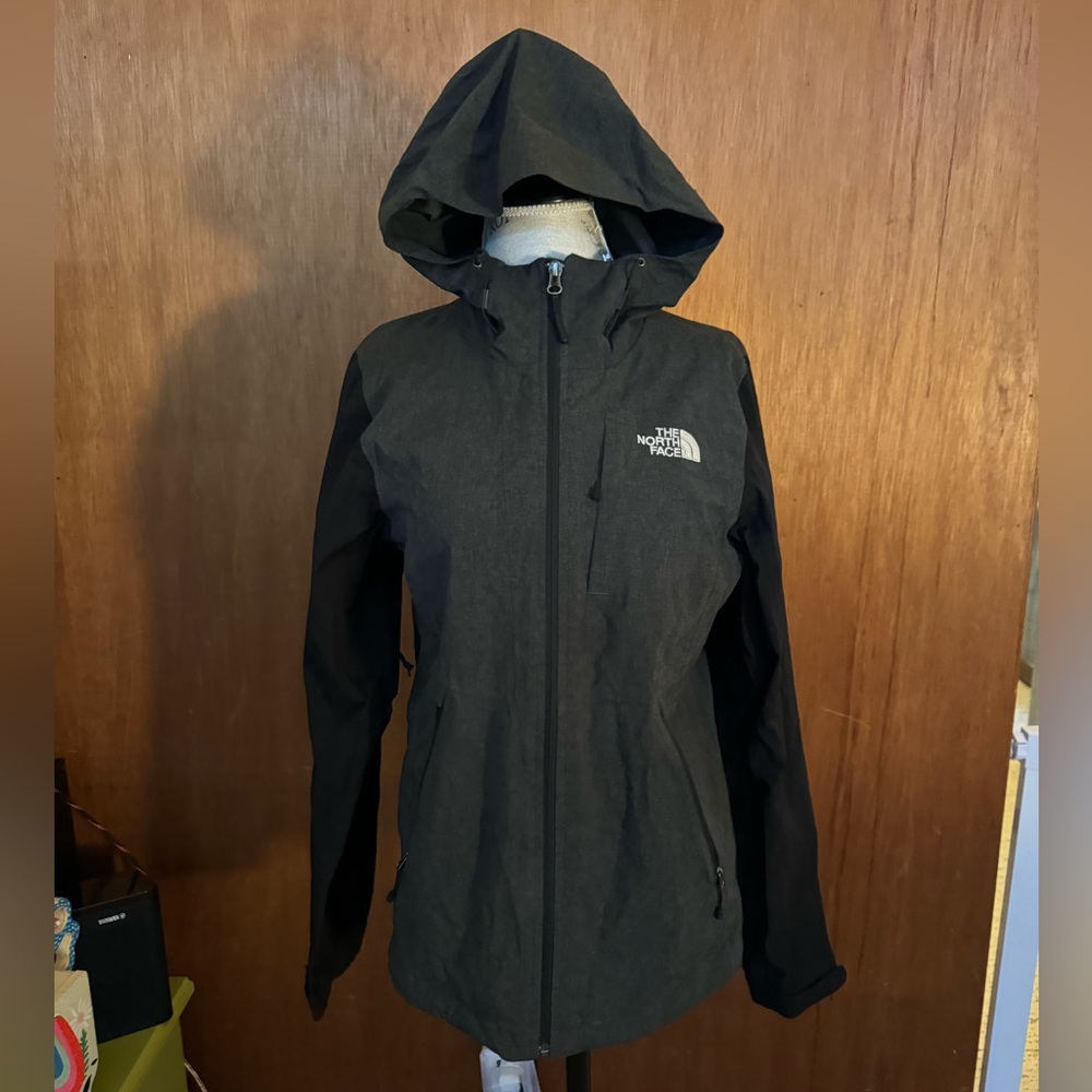 The North Face Alta Vista Rain Jacket
